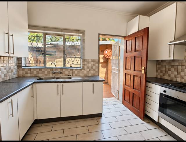 3 BEDROOM TOWNHOUSE FOR SALE IN THREE RIVERS PROPER